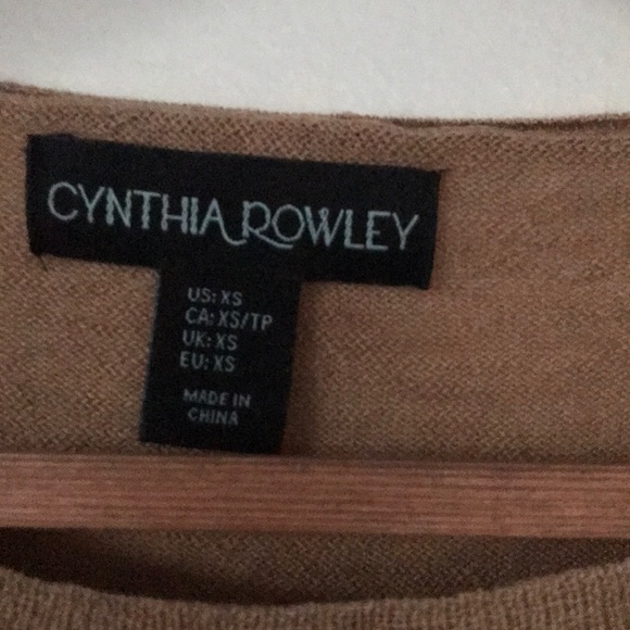 Cynthia Rowley 💯 merino wool camel sweater - Picture 3 of 4